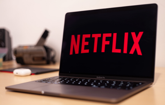 Conheça a história de sucesso da Netflix