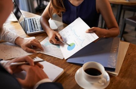 fazer uma análise fundamental de uma empresa